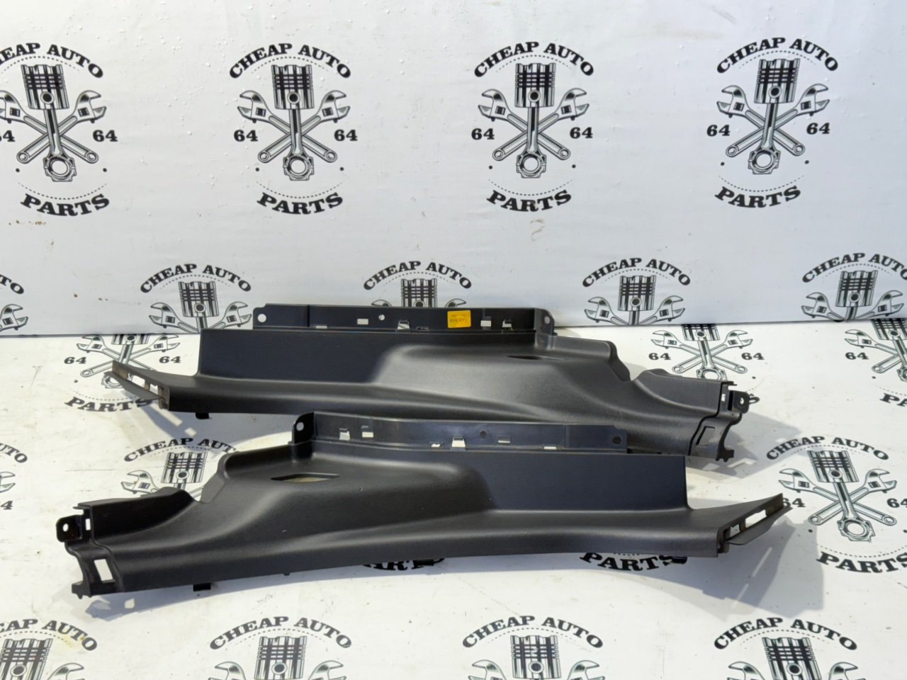 Накладка проема багажника