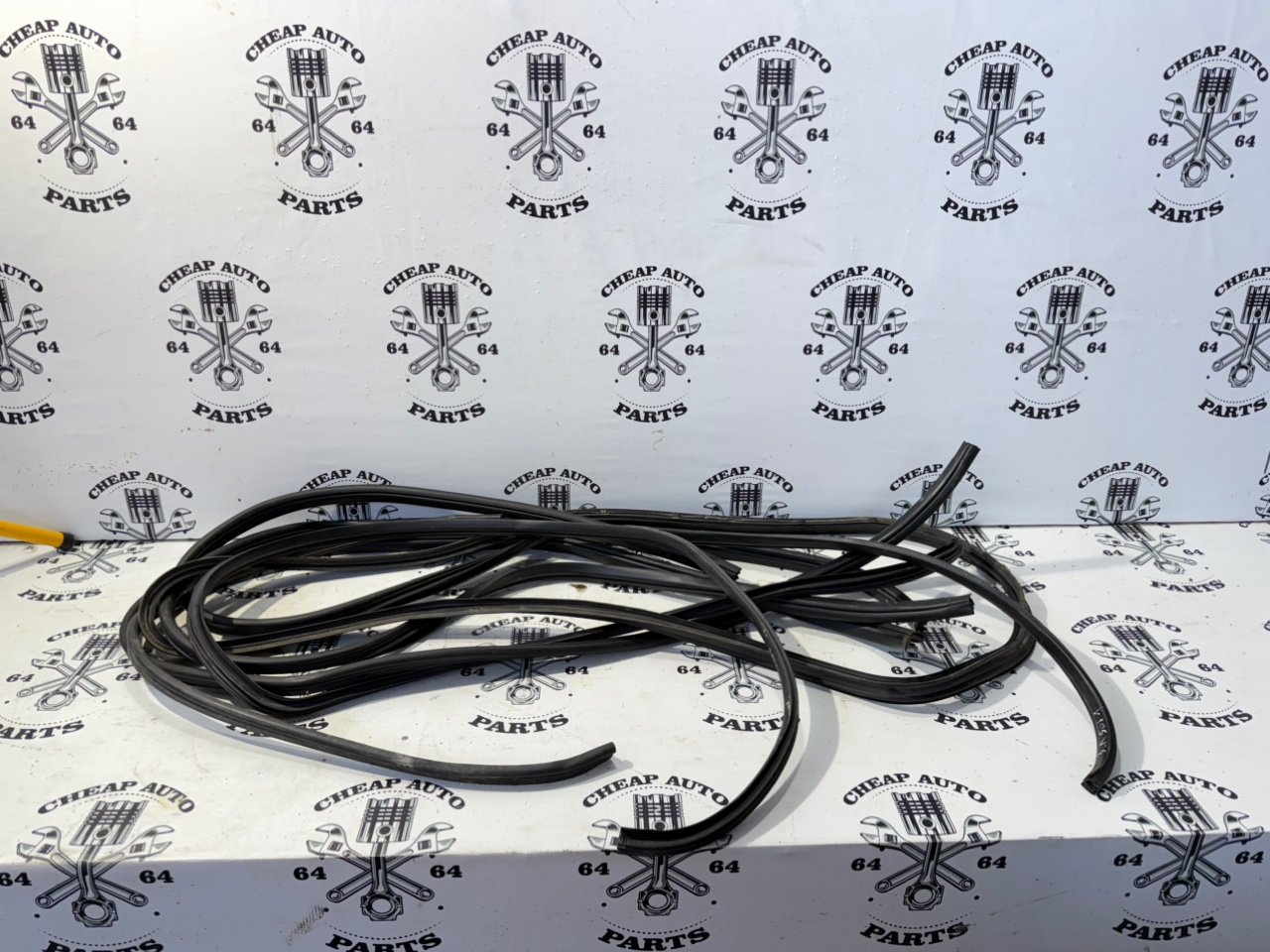 Уплотнители дверных проемов