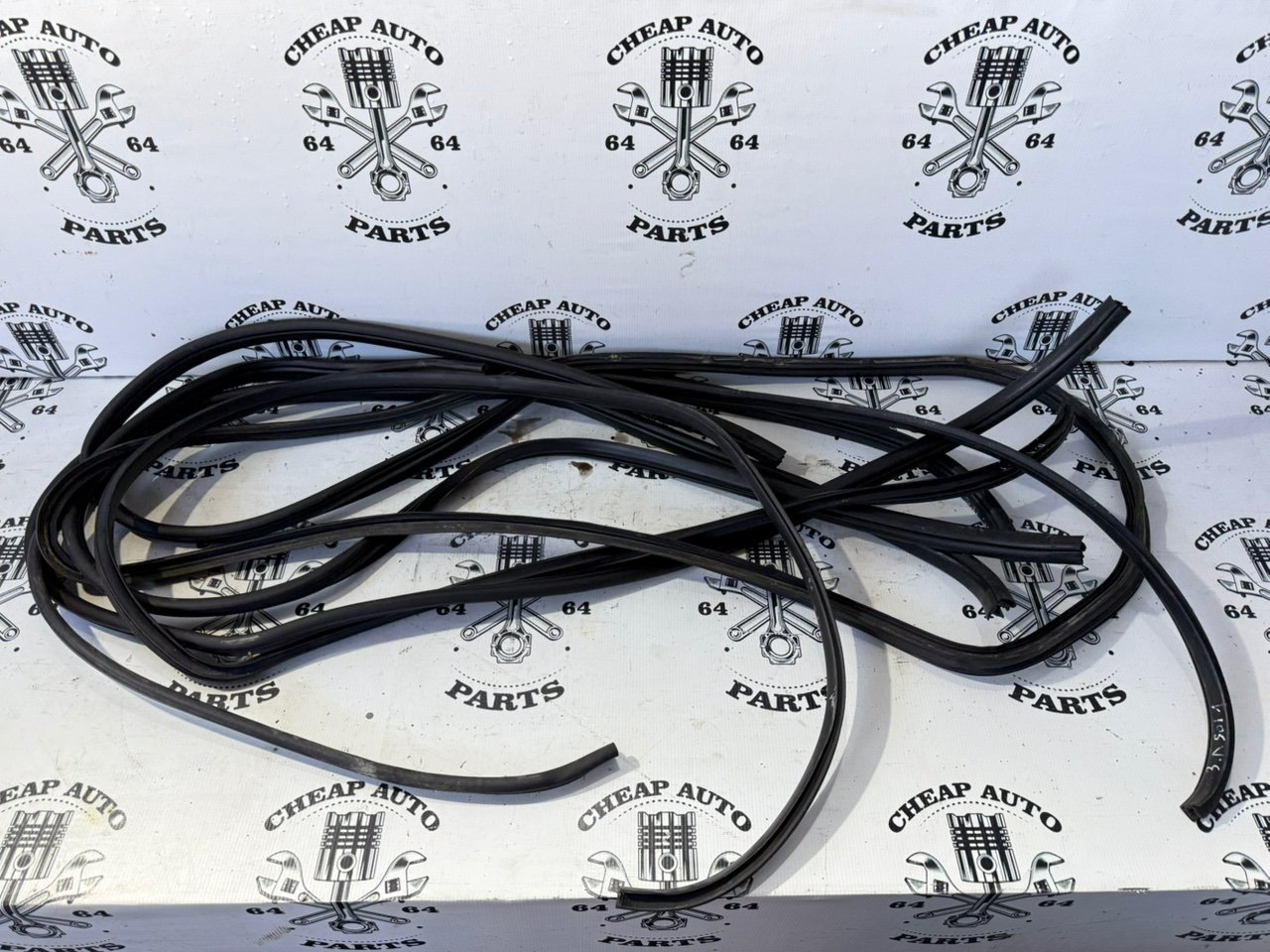 Уплотнители дверных проемов - Фото 2