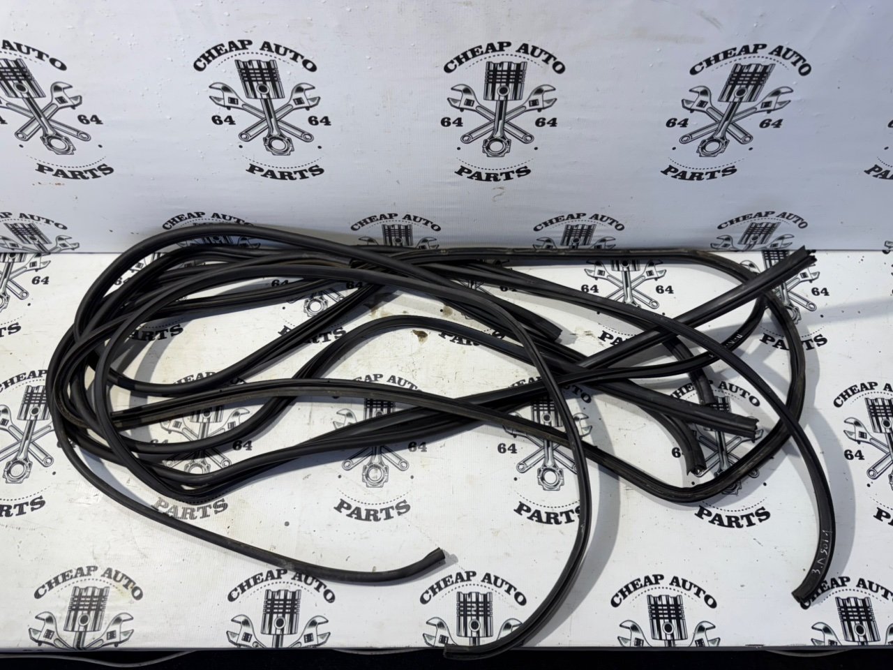 Уплотнители дверных проемов - Фото 4