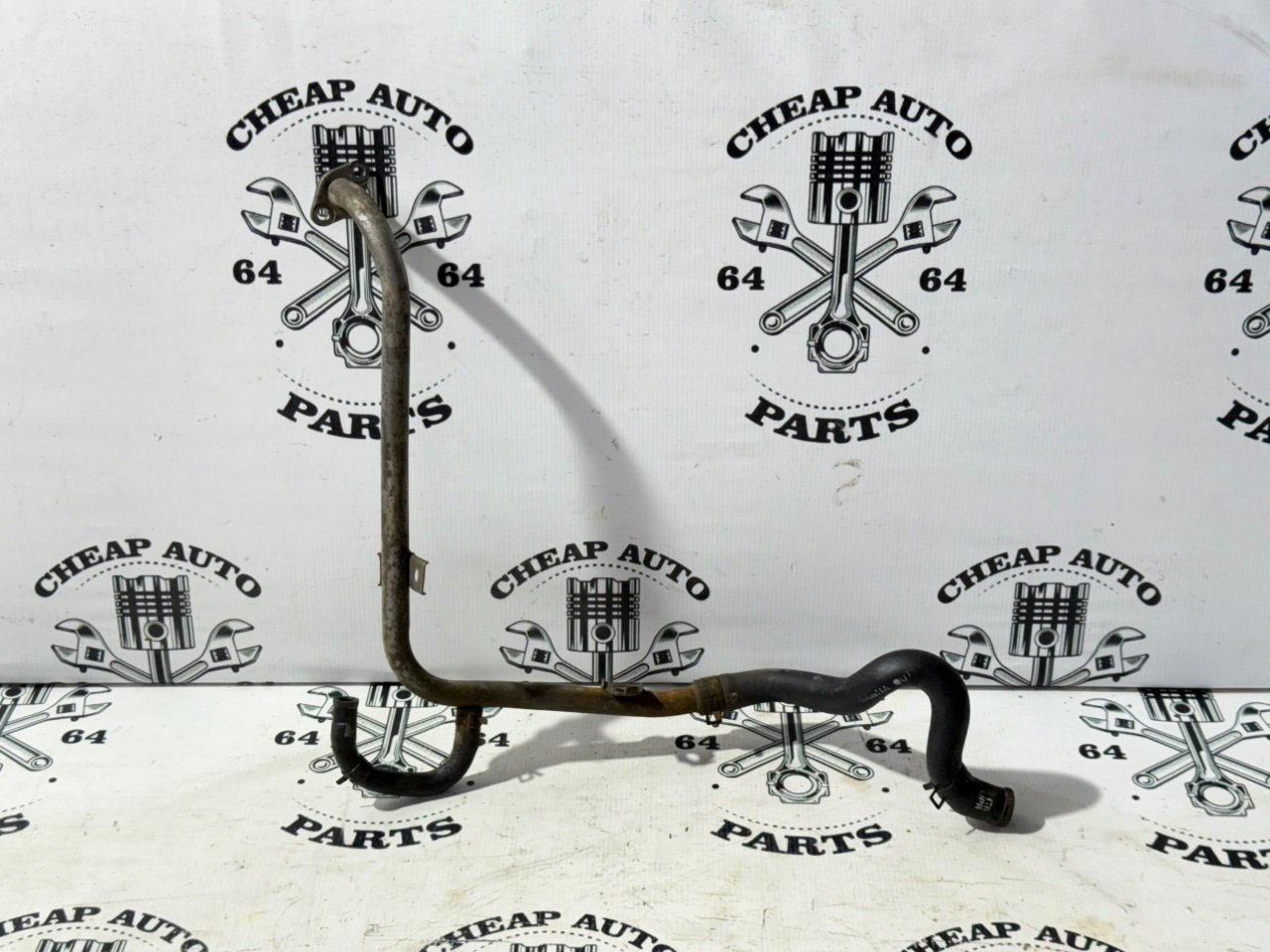 Патрубок системы охлаждения