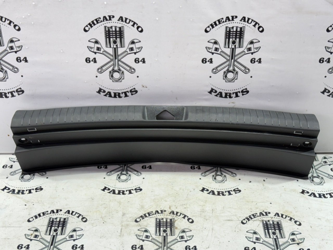 Накладка замка багажника - Фото 2