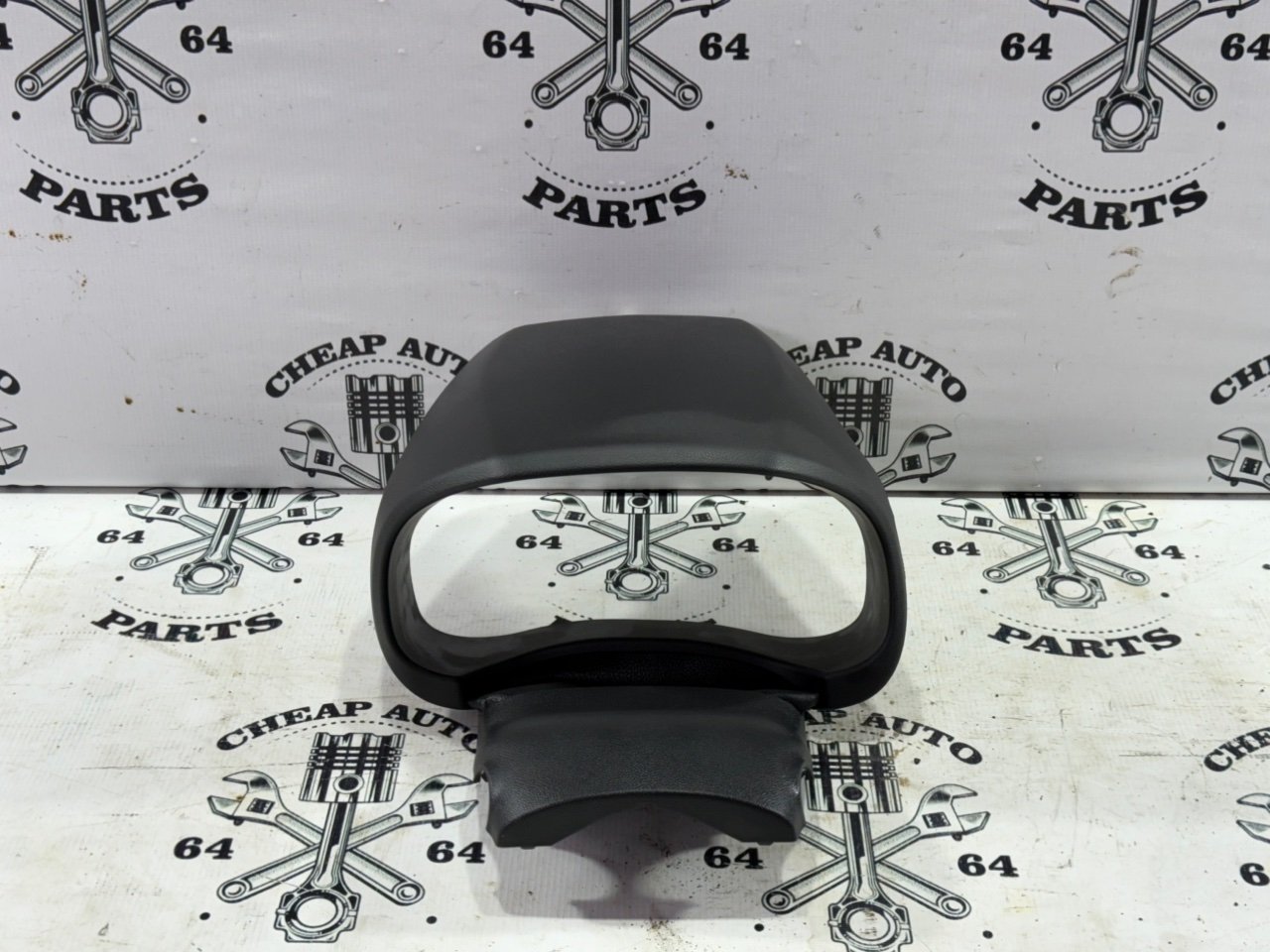 Козырек панели приборов