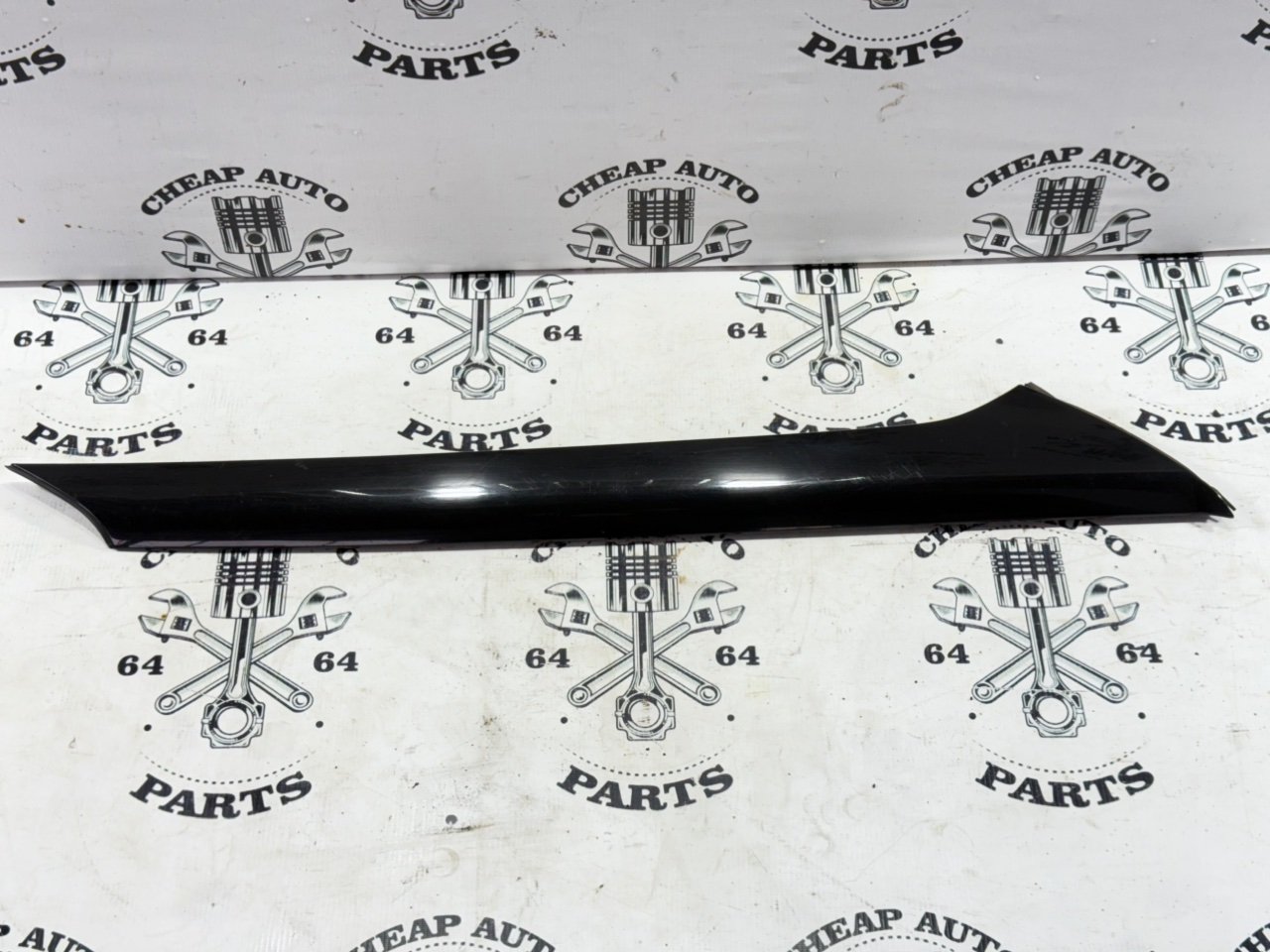 Накладка стойки наружняя