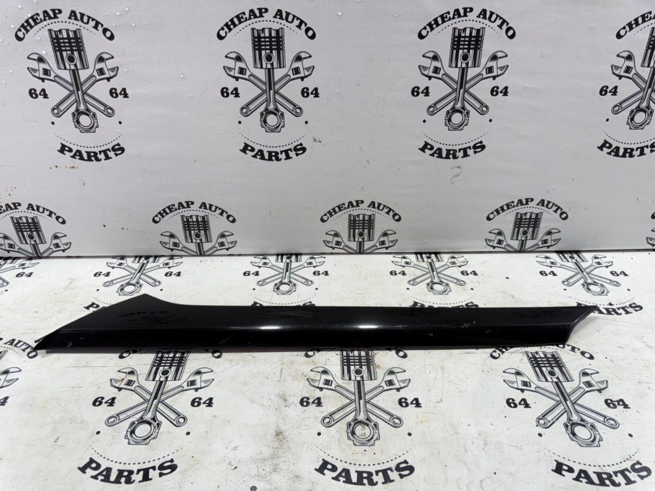 Накладка стойки наружняя