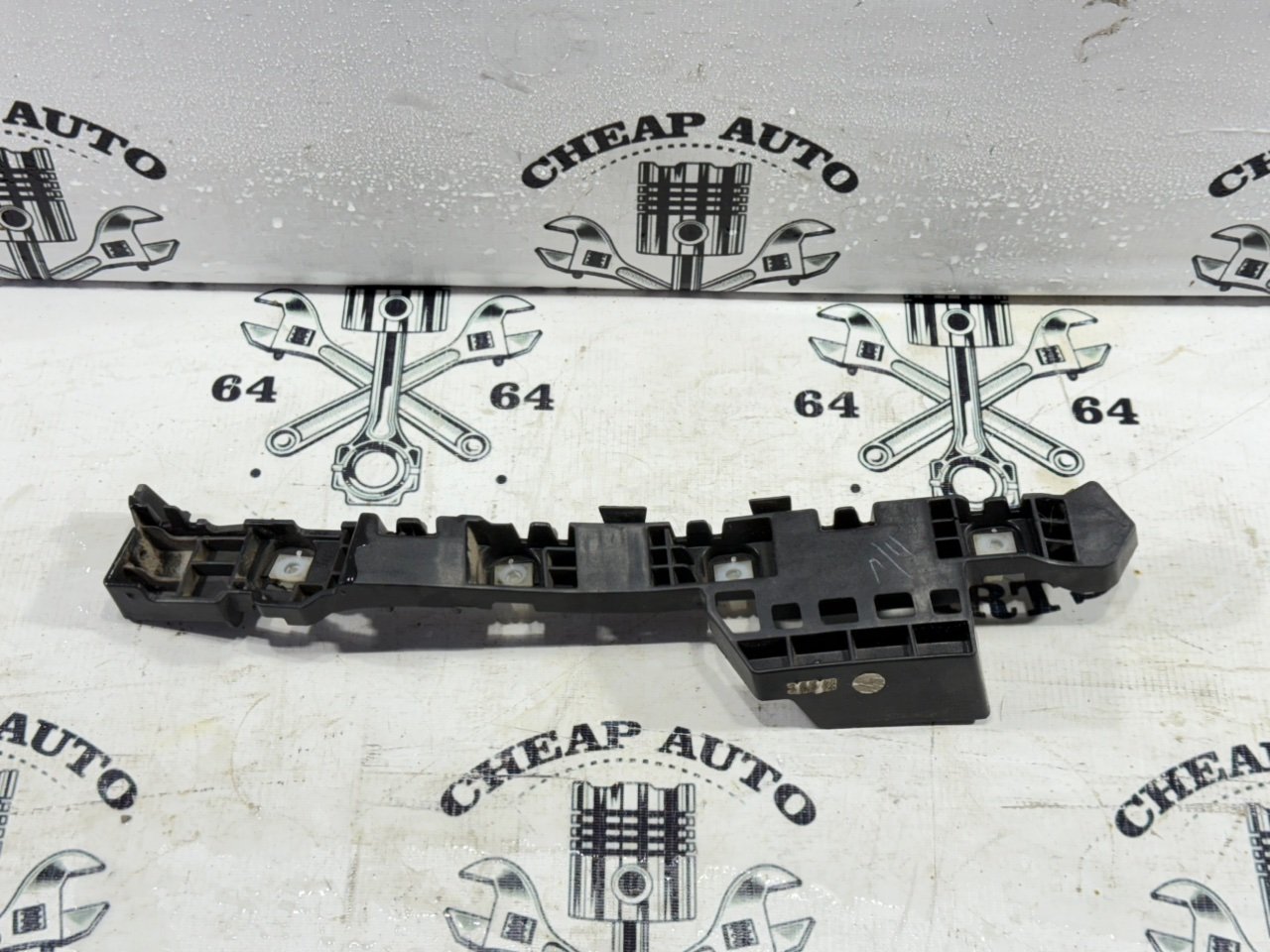 Кронштейн бампера