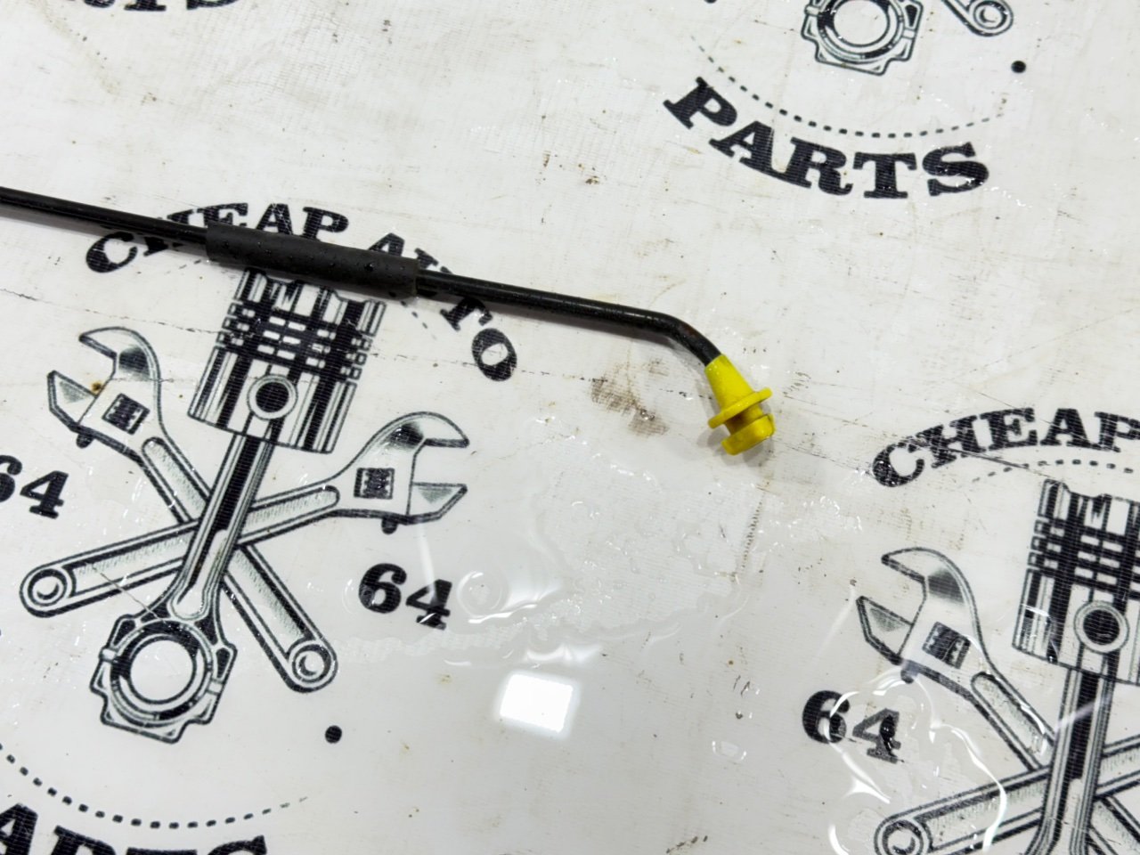 Упор капота - Фото 2