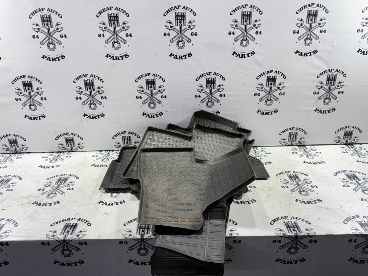 Коврик салона