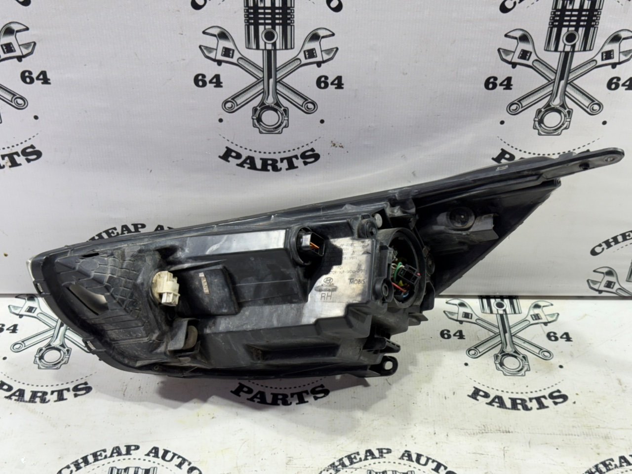 Стекло фары - Фото 7