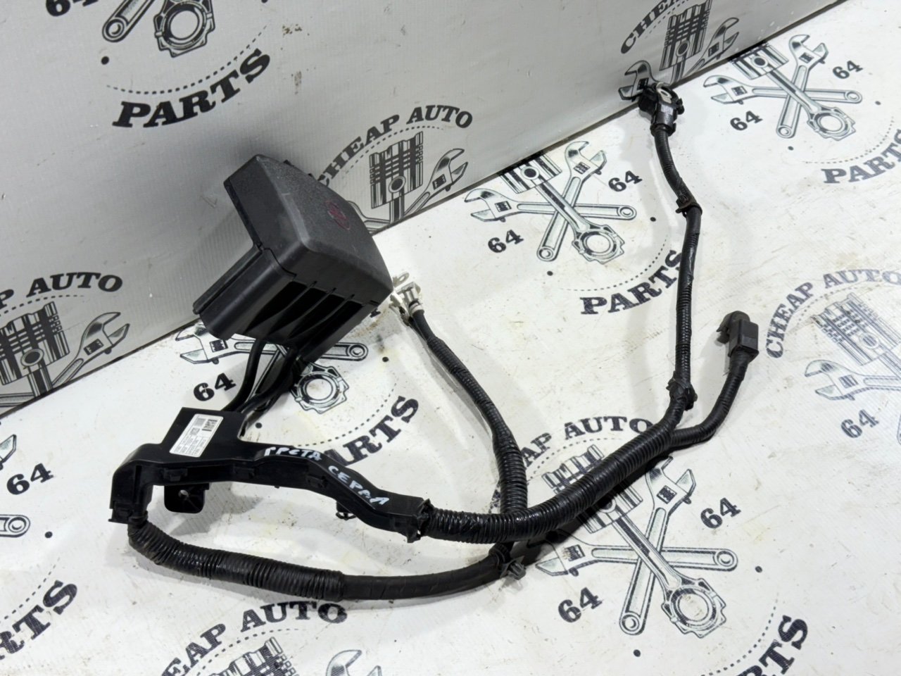 Клемма аккумулятора плюс - Фото 4