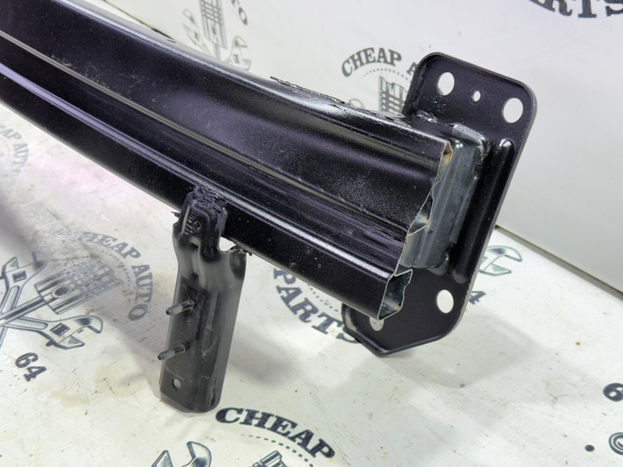 Усилитель бампера - Фото 2