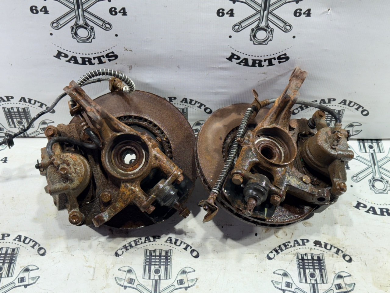 Кулак поворотный