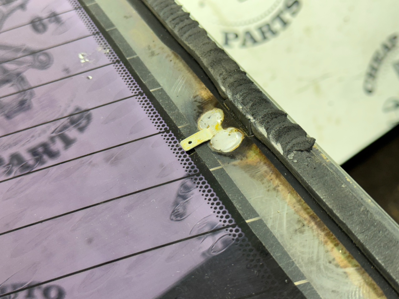 Стекло заднее - Фото 2