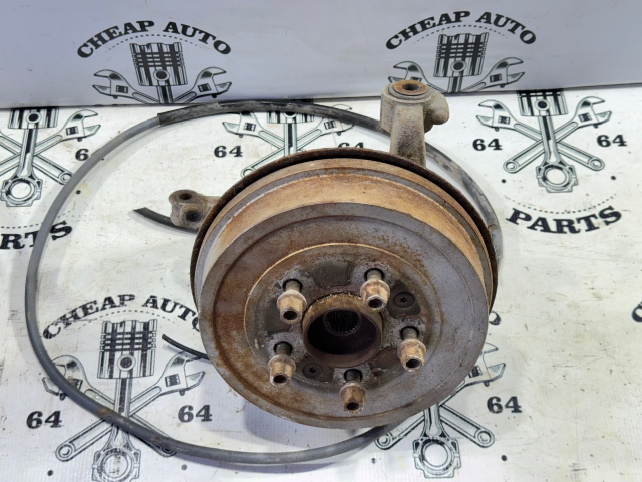 Кулак поворотный