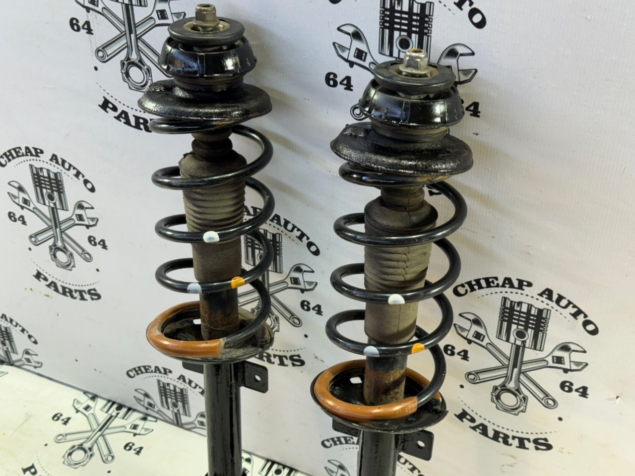 Стойки амортизаторов