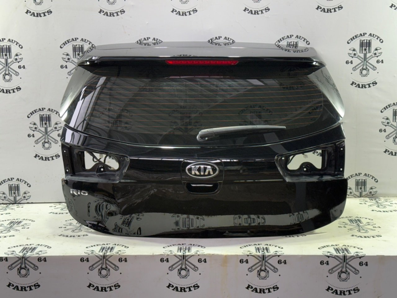 Крышка багажника - Фото 1