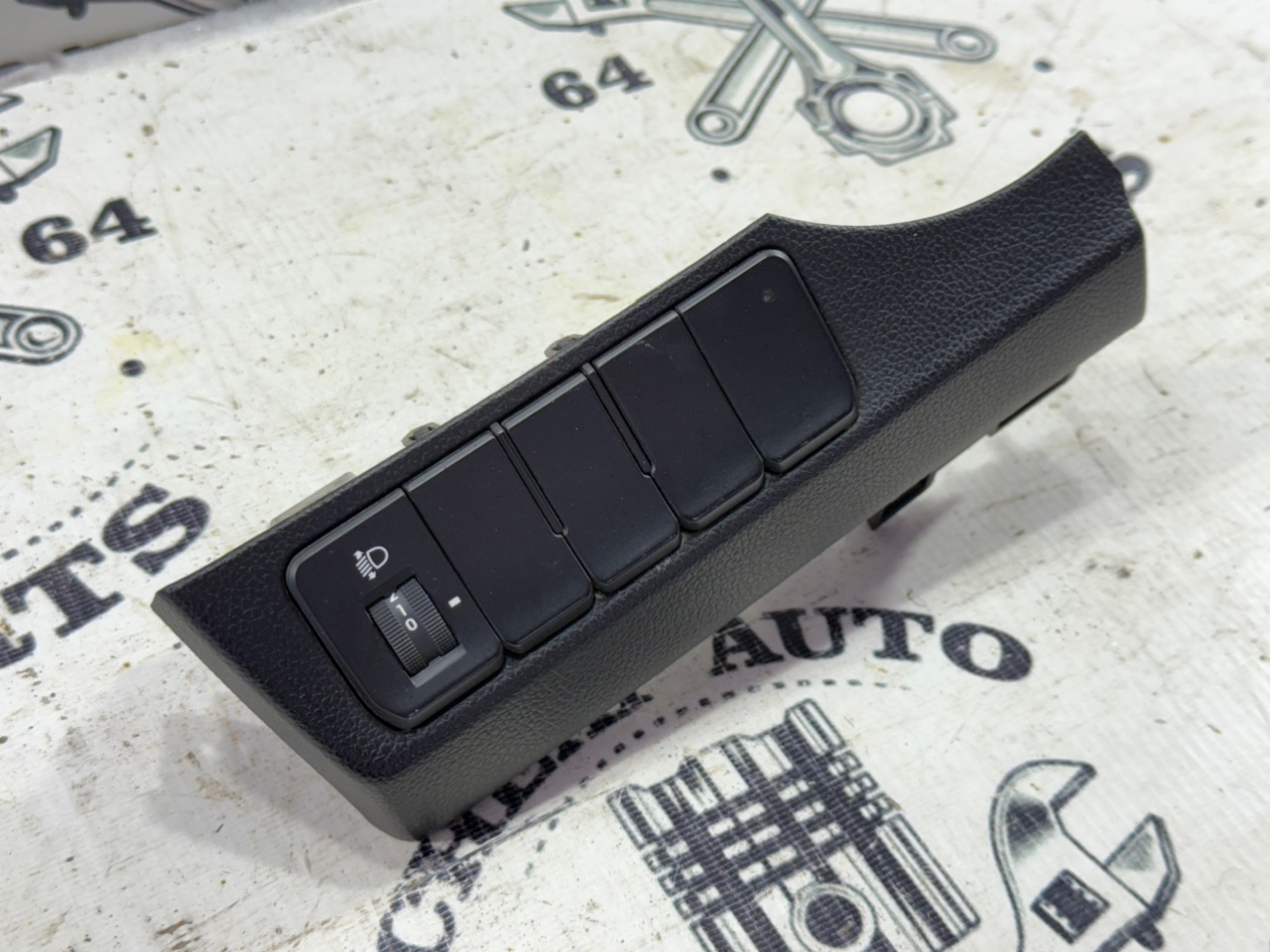 Блок управления корректором фар - Фото 3