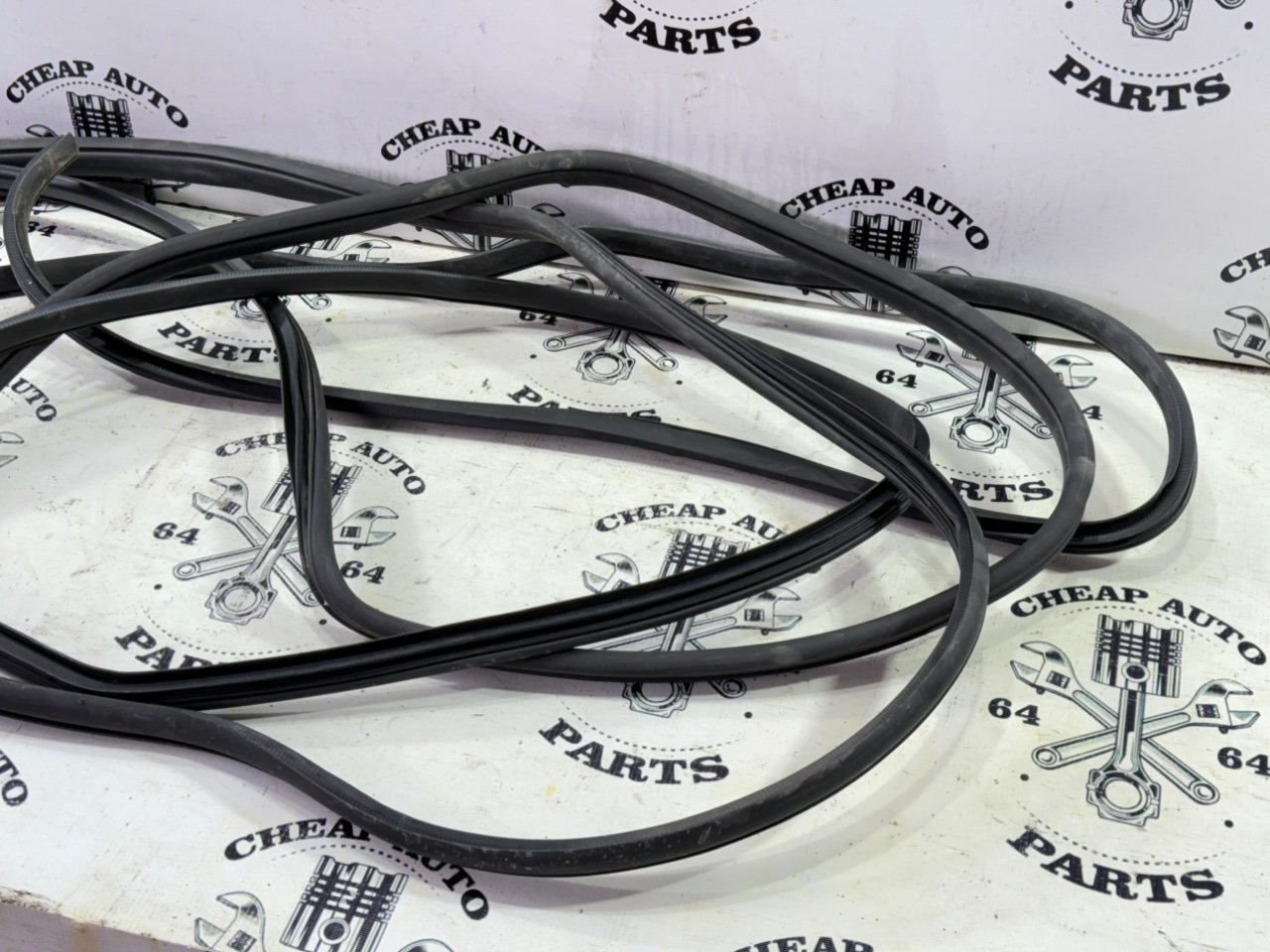 Уплотнители дверных проемов - Фото 1