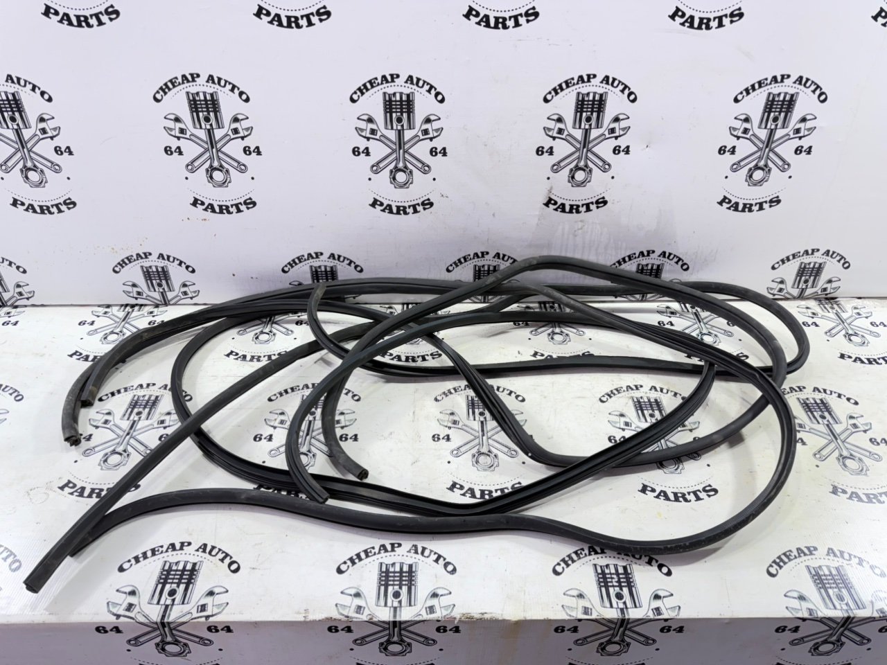 Уплотнители дверных проемов - Фото 4