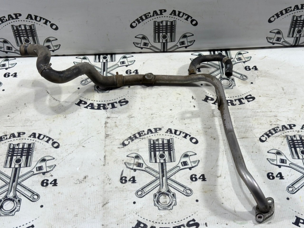 Патрубок системы охлаждения