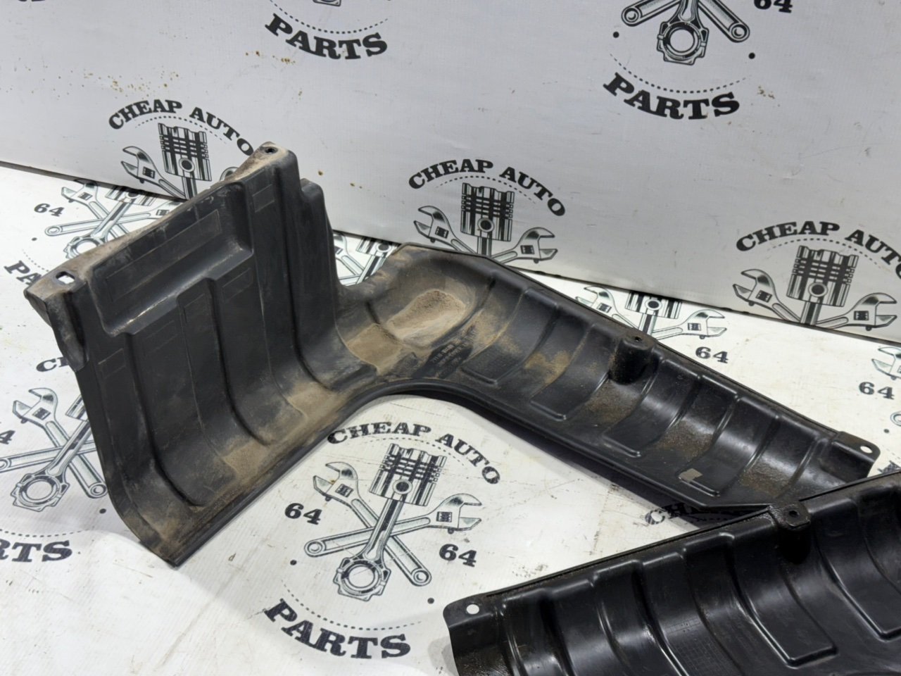 Пыльник двигателя - Фото 2