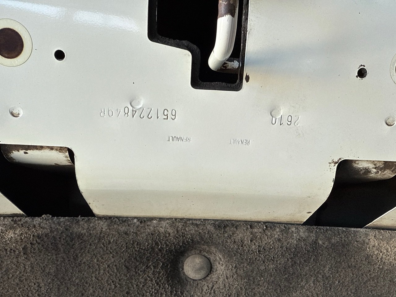 Капот - Фото 12