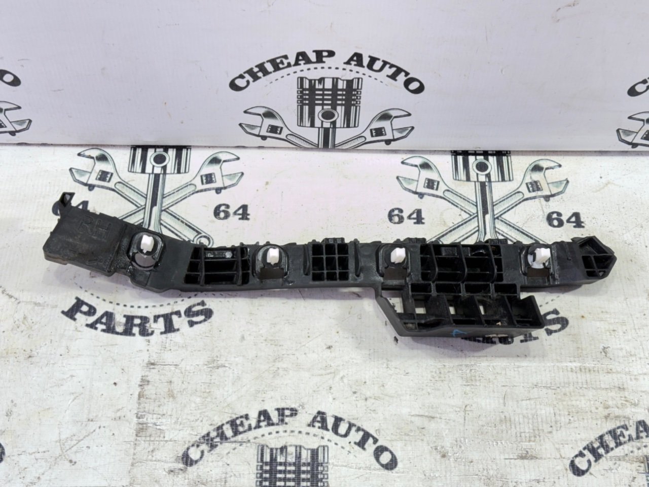 Кронштейн бампера