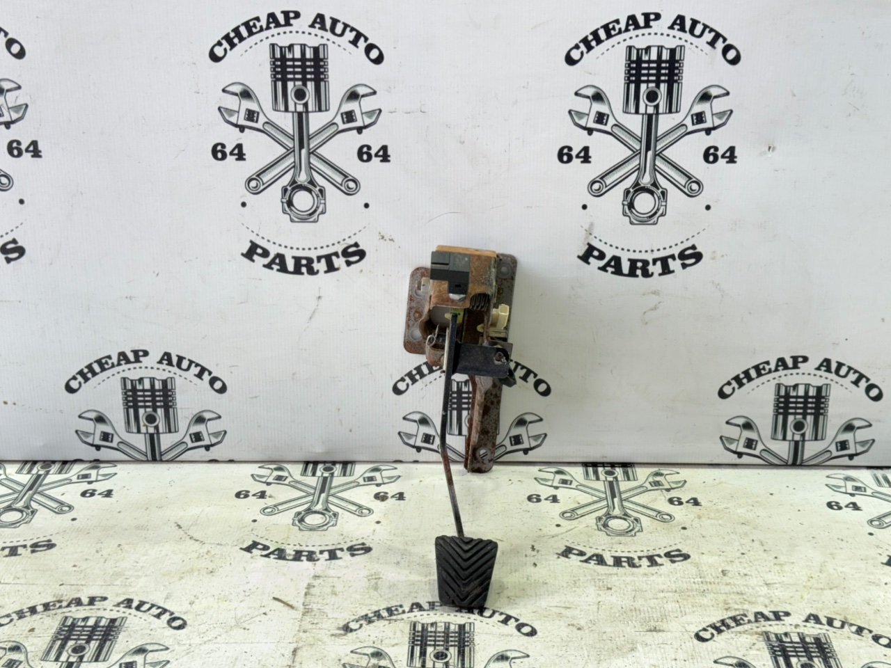 Педаль сцепления