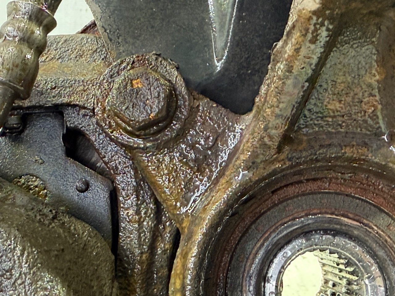 Стойка амортизатора - Фото 12