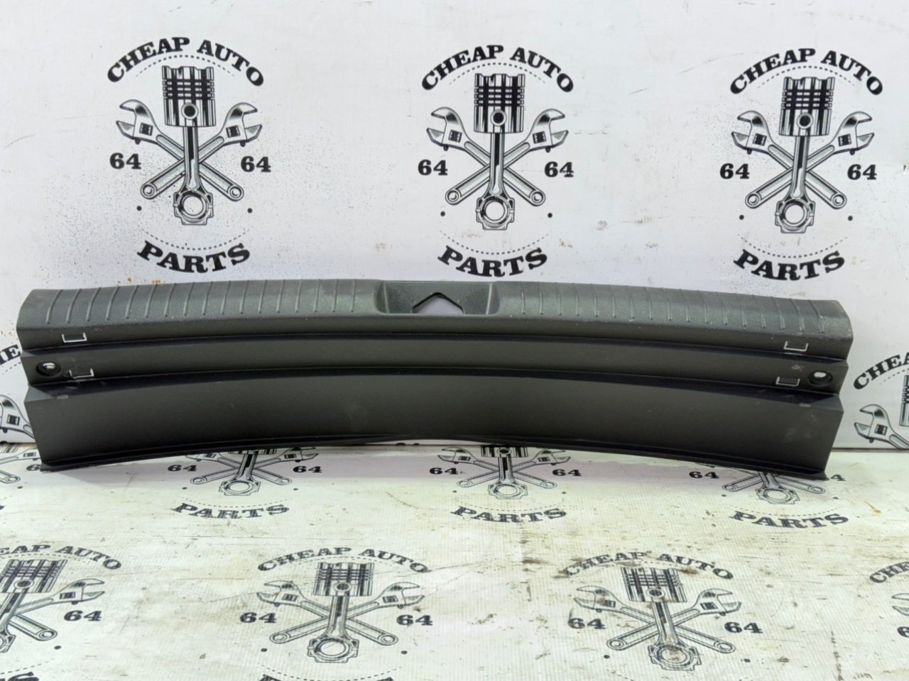 Накладка замка багажника - Фото 1