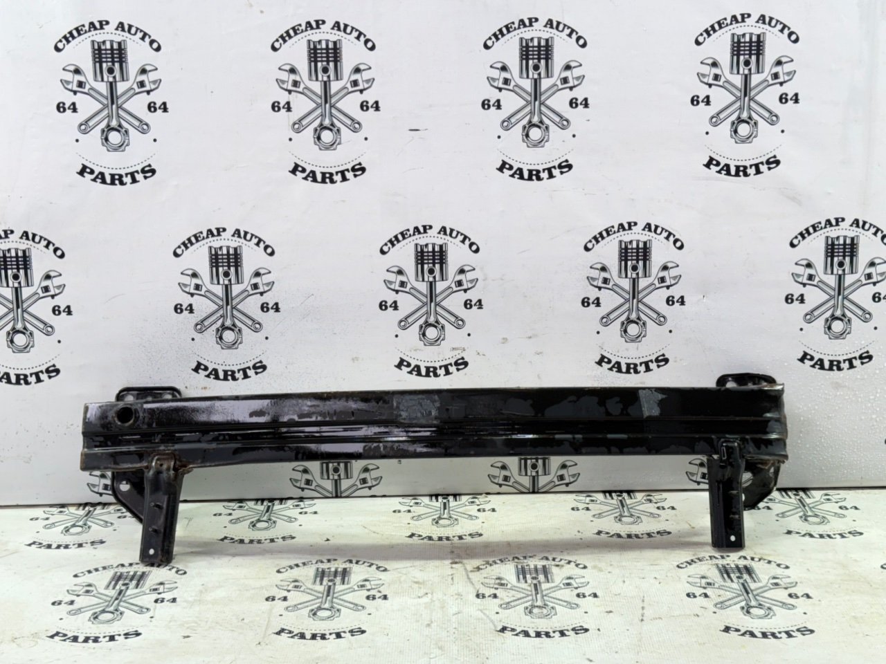 Усилитель бампера - Фото 1