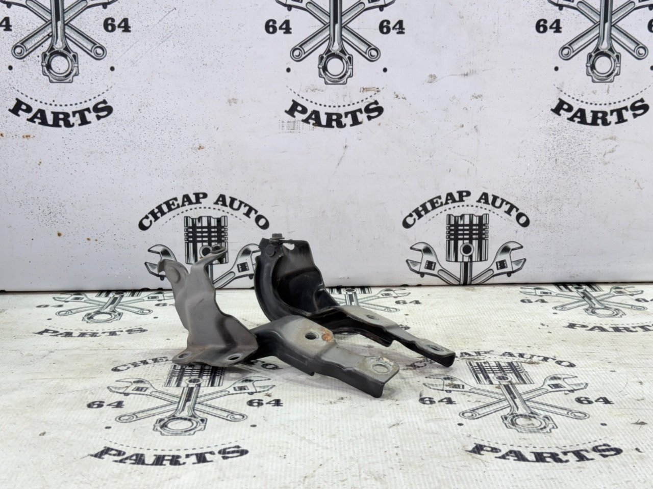 Петли капота - Фото 2