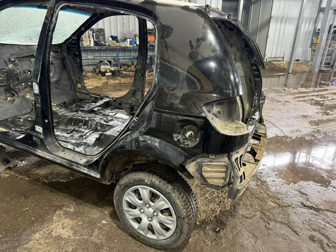 Задняя панель кузова - Фото 4