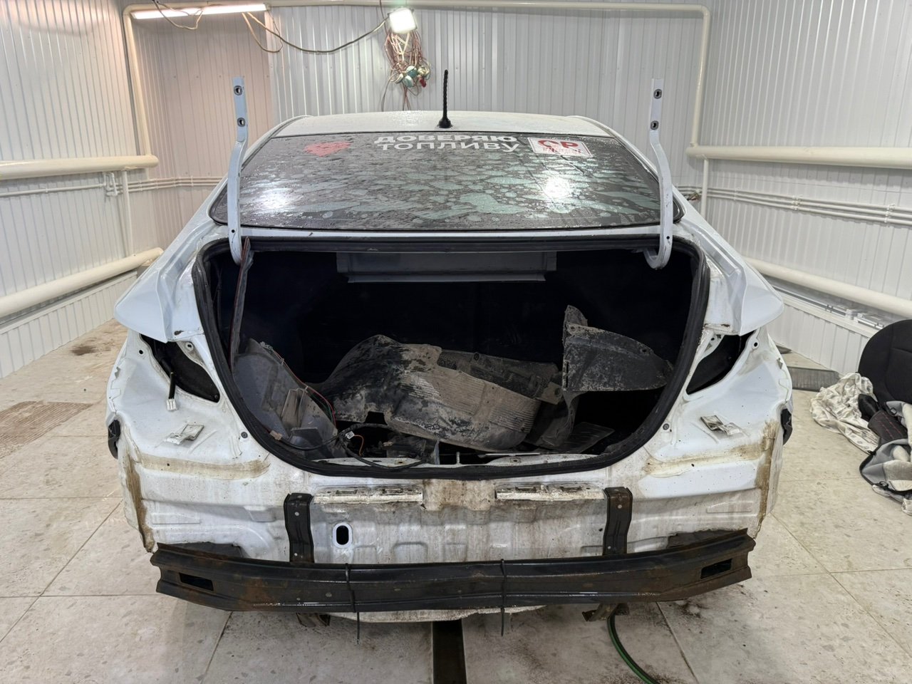 Задняя панель кузова - Фото 6