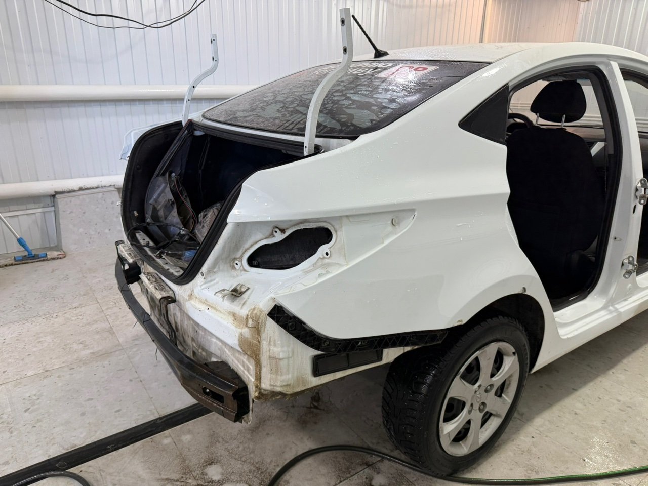 Задняя панель кузова - Фото 8