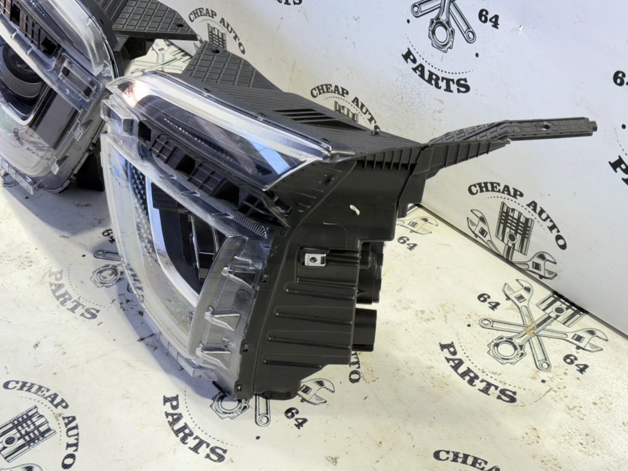 Фары - Фото 1