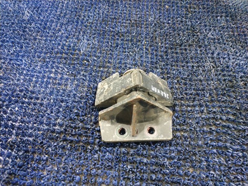 Демпфер балки TOYOTA Mark II 2000 GX105 1G-FE 51249-22040 контрактная