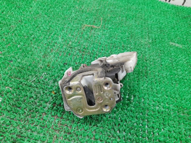 Запчасть замок двери задний левый NISSAN BLUEBIRD 1997 ENU14 SR18DE 825035P010 Б/У Замок двери задний левый NISSAN BLUEBIRD 1997 ENU14 SR18DE 825035P010 Б/У