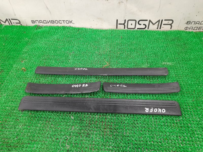Накладка на порог NISSAN BLUEBIRD 1997 ENU14 SR18DE 769B03J000 Б/У
