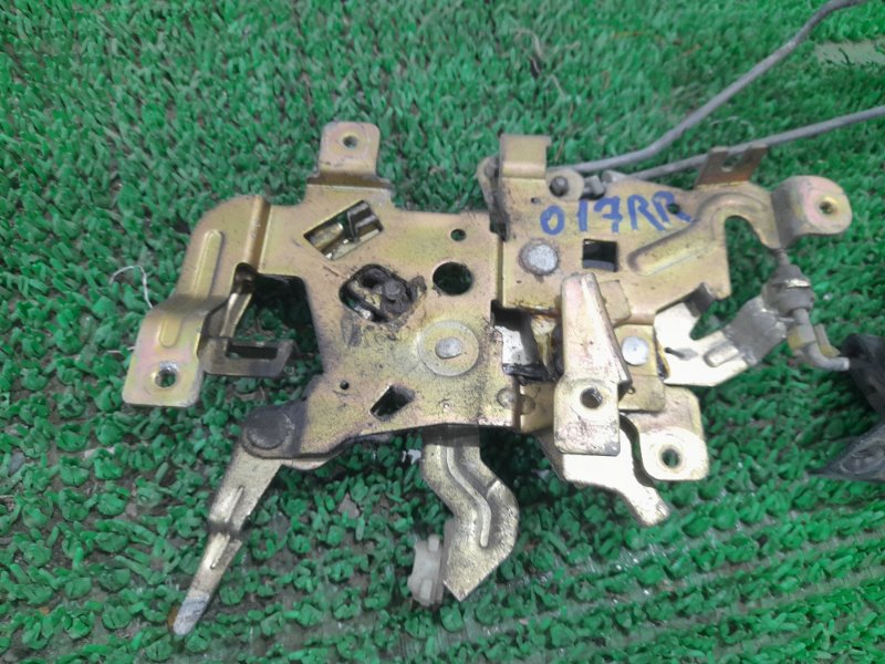 Замок двери задний правый Prairie 1993 HNM11 KA24E Замок двери задний правый Prairie 1993 HNM11 KA24E