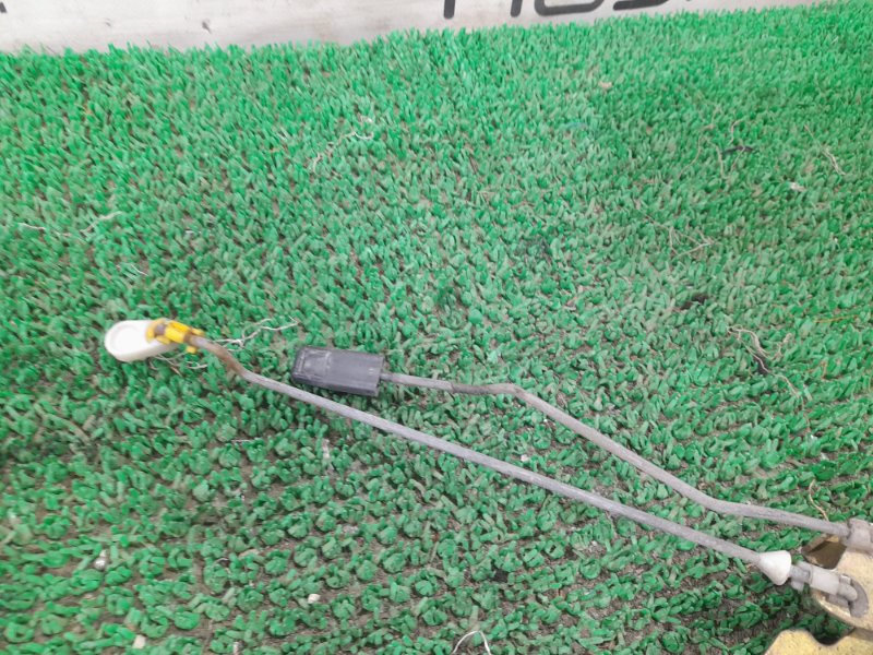 Замок двери задний правый Prairie 1993 HNM11 KA24E Замок двери задний правый Prairie 1993 HNM11 KA24E