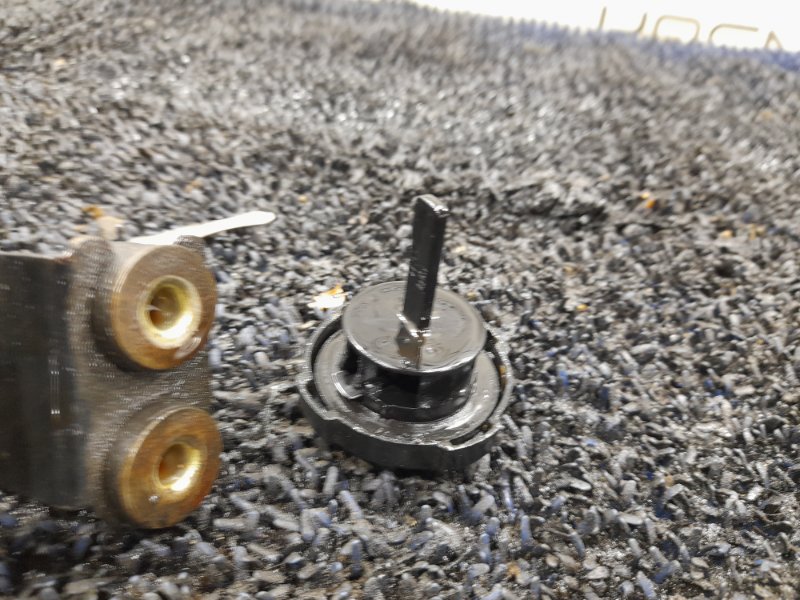 Бачок гидроусилителя Prairie 1993 HNM11 KA24E Бачок гидроусилителя Prairie 1993 HNM11 KA24E