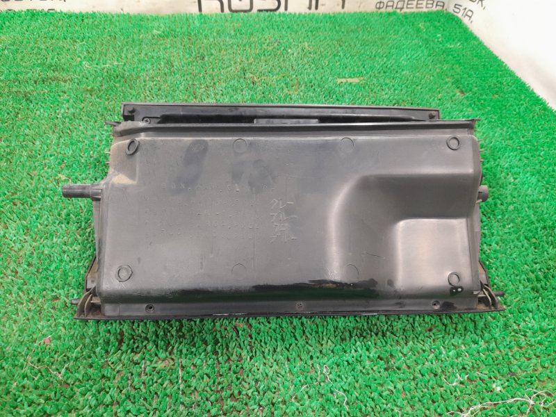 Бардачок Prairie 1993 HNM11 KA24E Бардачок Prairie 1993 HNM11 KA24E