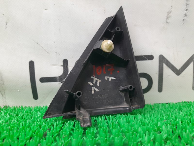 Накладка двери передняя левая Probox 2004 NCP51 1NZ-FE