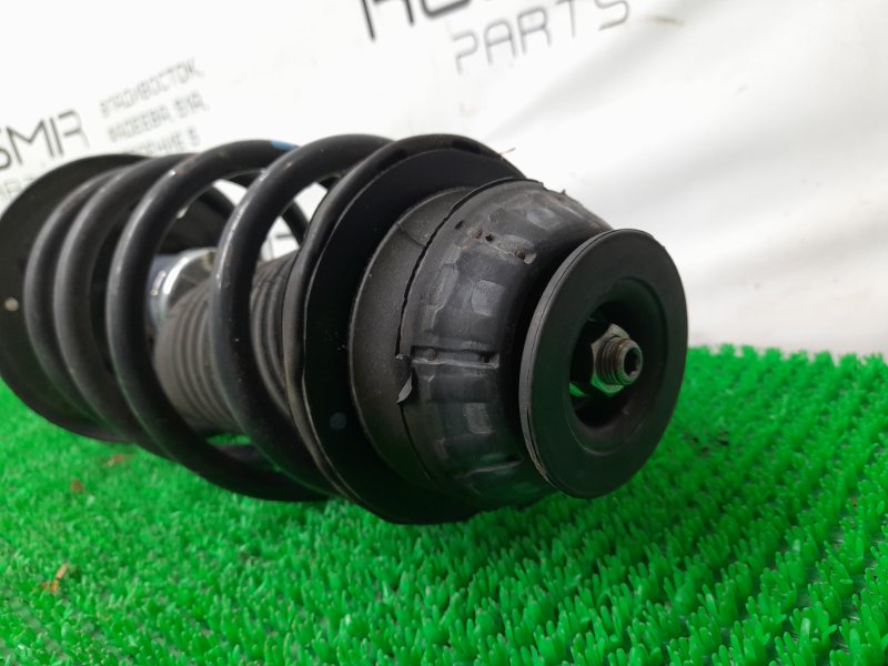 Стойка правая передняя для TOYOTA Aqua NHP10 1NZ-FXE, 48510-52G60 2 ракурс Стойка правая передняя для TOYOTA Aqua NHP10 1NZ-FXE, 48510-52G60 2 ракурс