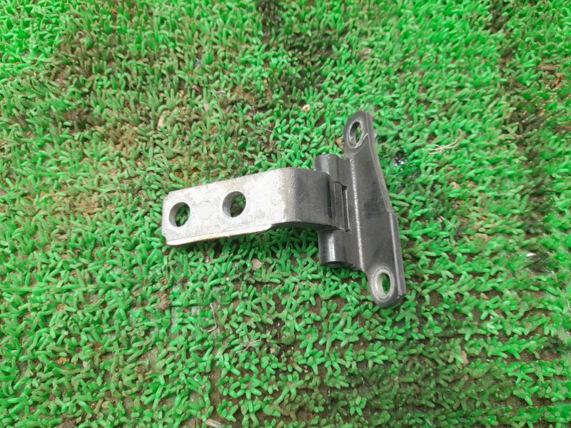 Петля двери верхняя передняя левая TOYOTA CROWN 2002 JZS171 1JZ-FSE 68720-30100 контрактная