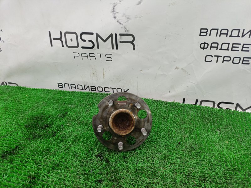 Ступица правая задняя для TOYOTA Ipsum ACM21W 2AZ-FE, 42450-44020 1 ракурс Ступица правая задняя для TOYOTA Ipsum ACM21W 2AZ-FE, 42450-44020 1 ракурс