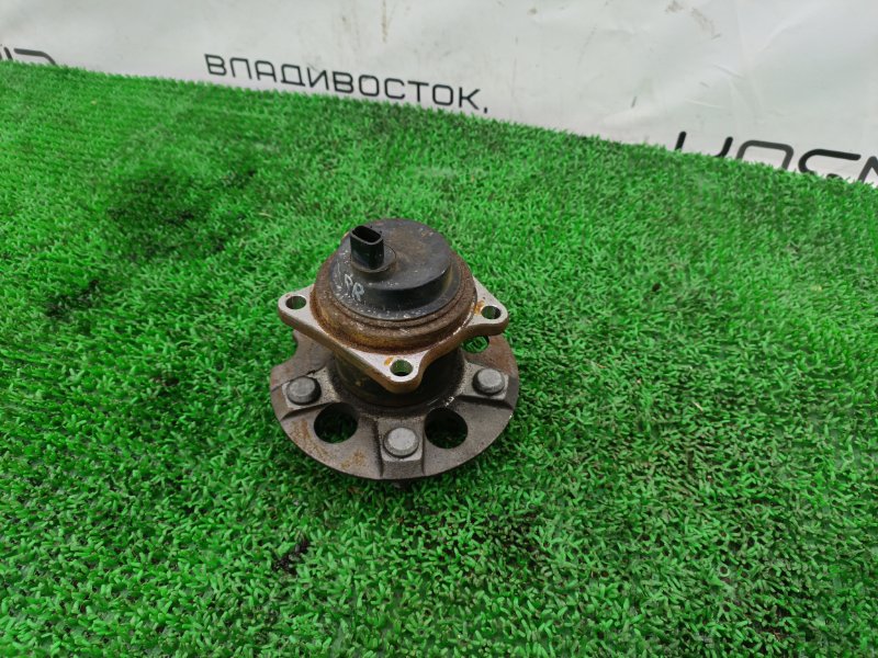 Ступица правая задняя для TOYOTA Ipsum ACM21W 2AZ-FE, 42450-44020 2 ракурс Ступица правая задняя для TOYOTA Ipsum ACM21W 2AZ-FE, 42450-44020 2 ракурс