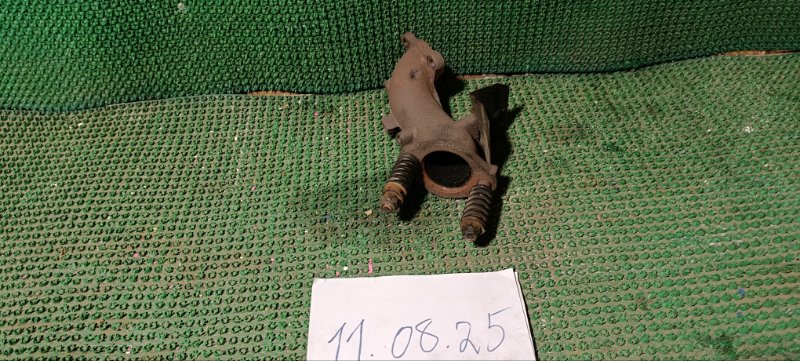 Приемная труба глушителя Delica 1995 P25W 4D56