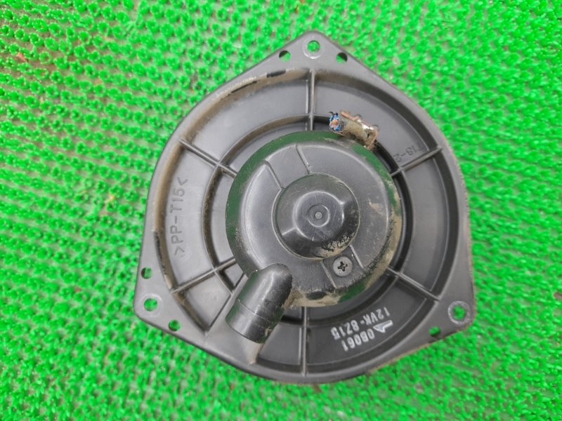 Мотор печки HR-V 2000 GH1 D16A Мотор печки HR-V 2000 GH1 D16A
